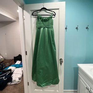David's Bridal Junior Bridesmaid Dress in Green | Size 16 | Great Condition